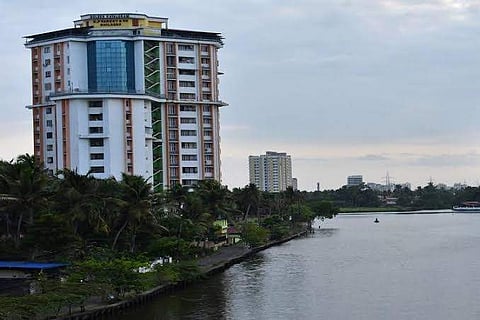 'വിധി കാത്ത്' ഇനി ഗോൾഡൻ കായലോരം ; സ്ഫോടനം ഉച്ചയ്ക്ക് രണ്ടിന് ; കനത്ത വെല്ലുവിളി