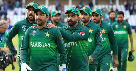 ഫിറ്റ്നസില് പരാജയപ്പെട്ടാല് പിന്നെ മാസ ശമ്പളം നോക്കണ്ട; നിലപാട് കടുപ്പിച്ച് പാക് ക്രിക്കറ്റ് ബോര്ഡ്