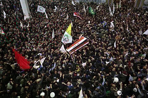 ഖാസിം സുലൈമാനിയുടെ മൃതദേഹവും വഹിച്ചുകൊണ്ടുള്ള വിലാപയാത്ര/ ചിത്രം എപി