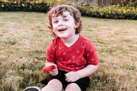 വീട്ടിലെ മേശയില് നിന്ന് തോക്കെടുത്ത് തലയ്ക്ക് നേരെ ചൂണ്ടി കാഞ്ചി വലിച്ചു; മൂന്ന് വയസുകാരന് ദാരുണാന്ത്യം