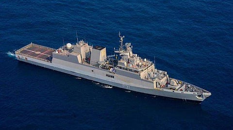 അത്യാധുനിക യുദ്ധോപകരണങ്ങള്, അന്തര്വാഹിനികളുടെ സാന്നിധ്യം തിരിച്ചറിയാന് സെന്സറുകള്; ഐഎന്എസ് കവരത്തി കമ്മീഷന് ചെയ്തു