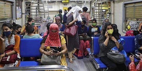 രോഗികള് കുറഞ്ഞത് താത്കാലികമെന്ന് വിദഗ്ധര്; ശൈത്യകാലത്ത് കോവിഡ് രണ്ടാം തരംഗത്തിന് സാധ്യത, കൂടുതല് രൂക്ഷമാകാം