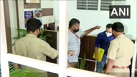 ലഹരി മരുന്ന് കേസ്; ചോദ്യം ചെയ്യലിനായി ബിനീഷ് കോടിയേരി എന്ഫോഴ്സ്മെന്റിന് മുന്നില്