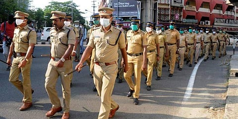 നിരോധനാജ്ഞ ലംഘനം; ഇന്ന് അറസ്റ്റിലായത് 321പേര്; കോവിഡ് നിയന്ത്രണ ലംഘനങ്ങളില് ഇന്നുമാത്രം എടുത്തത് 2129 കേസുകള്