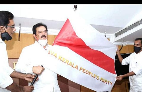 'പിണറായിയെ ജനങ്ങള്ക്കു മനസ്സിലായി, കേരളത്തിലെ അവസാന കമ്യൂണിസ്റ്റ് മുഖ്യമന്ത്രി' ; പുതിയ രാഷ്ട്രീയ പാര്ട്ടിയുമായി ദേവന്