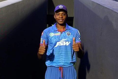 ബുമ്റയില് നിന്ന് പര്പ്പിള് ക്യാപ് തിരികെ പിടിച്ച് റബാഡ; ഫൈനലില് 68 റണ്സടിച്ചാല് ഓറഞ്ച് ക്യാപ് ധവാന് സ്വന്തം