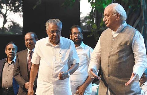 ഗവര്ണര് ആരിഫ് മുഹമ്മദ് ഖാനും മുഖ്യമന്ത്രി പിണറായി വിജയനും/ ഫയല് ചിത്രം