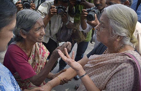 സെക്രട്ടറിയേറ്റിലെ സമവേദിയില് സുഗതകുമാരി/എക്സ്പ്രസ് ഫോട്ടോ