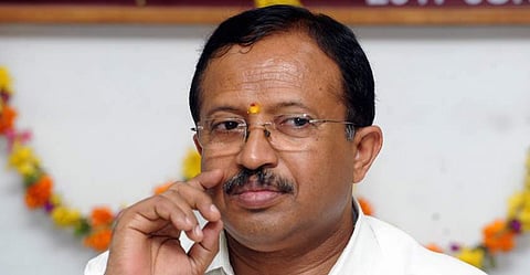 ഡിജിപിയുടെ ബ്രിട്ടണ് യാത്ര അന്വേഷിക്കണം; വിഷയം സര്ക്കാര് നിസ്സാരവത്കരിക്കുന്നുവെന്ന് വി മുരളീധരന്