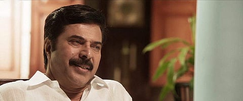 'രണ്ട് കിഡ്നിയും തകരാറിലാണ്, സഹായിക്കണം മമ്മുക്കാ'; പേജില് കമന്റ്; ആരാധകനെ ചേര്ത്തുപിടിച്ച് താരം