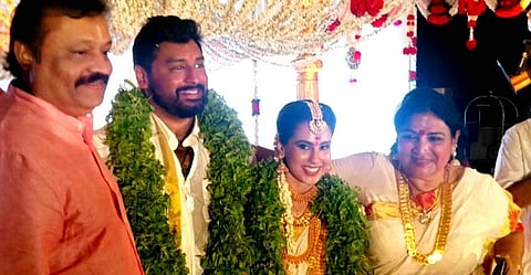 കൃഷ് ജെ സത്താര് വിവാഹിതനായി; കല്യാണത്തിന് വന് താരനിര