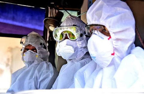 ഐസൊലേഷനിൽ നിന്ന് ചാടിപ്പോയ തമിഴ്നാട് സ്വദേശി കനാലിലൂടെ നീന്തി രക്ഷപ്പെടാൻ ശ്രമം; നാട്ടുകാർ പൊക്കി