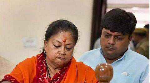 പാര്ലമെന്റിന് ആശ്വാസം; ദുഷ്യന്തിന്റെയും വസുന്ധര രാജെയുടെയും കൊറോണ ഫലം നെഗറ്റീവ്