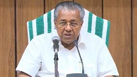 അവശ്യസര്വീസുകള്ക്ക് പാസ്; അനാവശ്യമായി പുറത്തിറങ്ങിയാല് ഭവിഷ്യത്ത് പലതരം; നിയന്ത്രണം കടുപ്പിച്ച് മുഖ്യമന്ത്രി