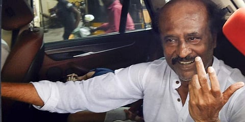 'ഞാന് നിരാശനാണ്'; ആരാധകരുമായുള്ള ചര്ച്ചയ്ക്ക് ശേഷം രജനികാന്ത്, പാര്ട്ടി രൂപീകരണത്തില് അവ്യക്തത