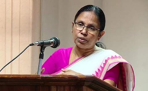 'ഇമ്മാതിരി നാണംകെട്ട നാടകങ്ങള് കളിക്കുന്നത് മാന്യമായ രീതി ആണോ?'