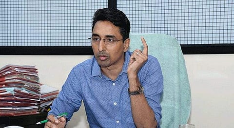 അമ്മയ്ക്ക് ബിപിയുടെ മരുന്നിനാണ് പോയതെന്ന് പറഞ്ഞു, പക്ഷേ ഡോളോ വാങ്ങി, രണ്ടാമതും ബന്ധപ്പെട്ടപ്പോഴാണ് രോഗലക്ഷണം സമ്മതിച്ചത്: കലക്ടര്