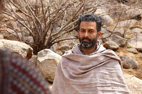 പൃഥ്വിരാജും ബ്ലസിയും ജോർദാനിൽ കുടുങ്ങി, സംഘത്തിൽ 58 പേർ; സഹായം തേടി മുഖ്യമന്ത്രിക്ക് കത്ത്