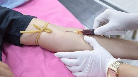 ഒരാളുടെ രക്തം എട്ട് പേർക്ക്, കോവിഡിന് പ്ലാസ്മ ചികിത്സ നടപ്പാക്കാൻ കേരളം; ആന്റിബോഡി ടെസ്റ്റിങ് ഒരാഴ്ചയ്ക്കകം