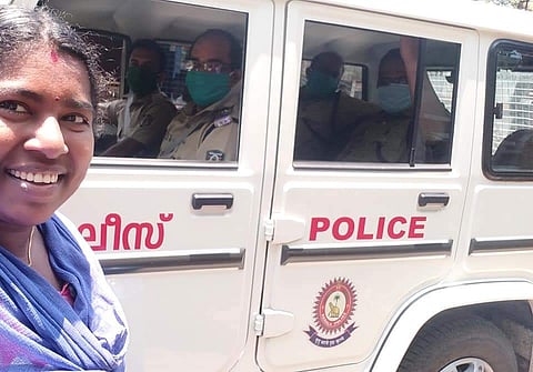 'എട്ടിന്റെ പണി കിട്ടിയ ഒരു ദിവസായിരുന്നു , ഒരു ലോക്ഡൗണ് അപാരത...'