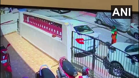 തുപ്പൽ വീടുകളിലേക്കെറിഞ്ഞ് കോവിഡ് ഭീതി പരത്തി; അഞ്ച് സ്ത്രീകൾ അറസ്റ്റിൽ