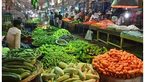 പൂഴ്ത്തിവെപ്പും അമിത വിലയും സംസ്ഥാനത്ത് വ്യാപകം; പരിശോധന ശക്തമാക്കി വിജിലന്സ്; 202 കടകള്ക്കെതിരെ നടപടി