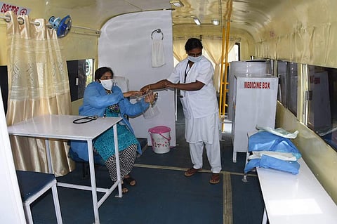 മൊബൈൽ ക്ലിനിക്കുമായി കെഎസ്ആർടിസി; പനി പരിശോധനയ്ക്കായി ഗ്രാമങ്ങളിലൂടെ ഓടും