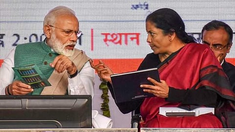 സമ്പദ്വ്യവസ്ഥ പുനരുജ്ജീവിപ്പിക്കാന് പദ്ധതിയുമായി കേന്ദ്രസര്ക്കാര് ; 75,000 കോടിയുടെ പാക്കേജ് പ്രഖ്യാപിച്ചേക്കും