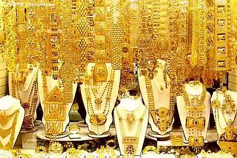 സംസ്ഥാനത്ത് ജ്വല്ലറികള് നാളെ മുതല് തുറക്കും