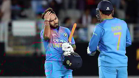 കളിക്കാന് താത്പര്യമില്ലെന്ന് ധോനി പറഞ്ഞു, ഇതോടെയാണ് റിഷഭ് പന്തിനെ പിന്തുണച്ചത്; എംഎസ്കെ പ്രസാദിന്റെ വെളിപ്പെടുത്തല്