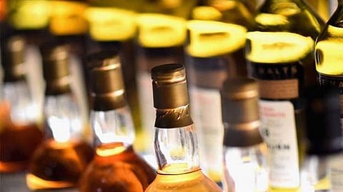 വൈന് ഉണ്ടാക്കാന് എക്സൈസിന്റെ അനുഗ്രഹം തേടി പോസ്റ്റ് ഇട്ടു; യുവാവ് വ്യാജവാറ്റിന് പിടിയില്