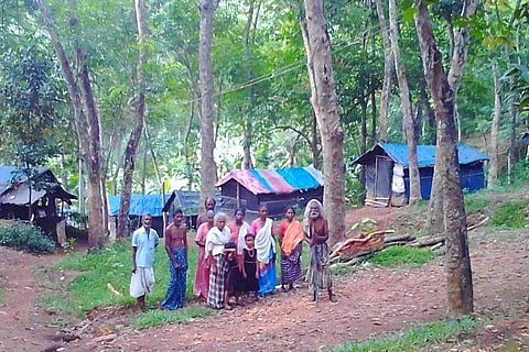 മന്ത്രിയുടെ ഉറപ്പ് പാഴായി; അരിപ്പ ഭൂസമരത്തിലെ ജനങ്ങള് ഇപ്പോഴും പട്ടിണിയില്, നൂറോളം കുടുംബങ്ങള് ജീവിക്കുന്നത് 30കുടുംബങ്ങളുടെ റേഷന് പകുത്തെടുത്ത്