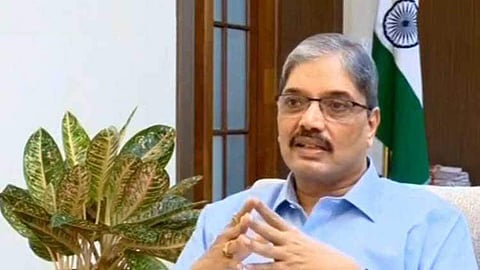 കോവിഡ് നിയന്ത്രണത്തിന് മുന്ഗണന ; ചീഫ് സെക്രട്ടറിയായി ഡോ. വിശ്വാസ് മേത്ത ചുമതലയേറ്റു