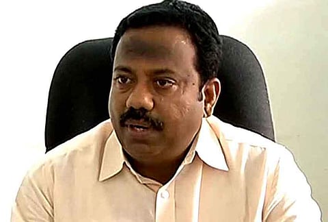 അനധികൃത സ്വത്ത് സമ്പാദന വിവാദം; സിപിഎം കളമശ്ശേരി ഏരിയ സെക്രട്ടറി സക്കീര് ഹുസൈനെ സസ്പെന്റ് ചെയ്തു