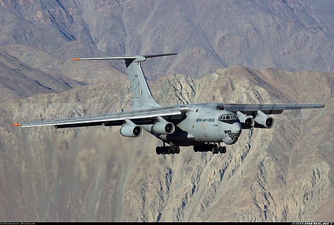 ലഡാക്കില് സംയുക്ത സേനാഭ്യാസം ; കരസേന മേധാവി പ്രതിരോധമന്ത്രിയുമായി കൂടിക്കാഴ്ച നടത്തി; അതിര്ത്തിയില് അതീവ ജാഗ്രത