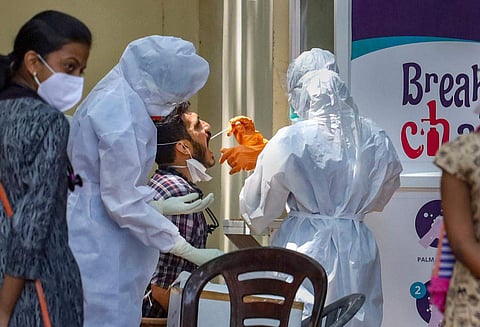 ഇന്ന് തിരുവനന്തപുരത്ത് മാത്രം 226 കോവിഡ് ബാധിതര്, മൂന്ന് ജില്ലകളില് നൂറിലധികം കേസുകള്; ആശങ്കയില് കേരളം, കണക്കുകള് ഇങ്ങനെ