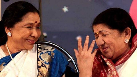 'ഞങ്ങള് സംഗീതത്തെക്കുറിച്ച് സംസാരിക്കാറില്ല'; ലതാ മങ്കേഷ്കറുമായുള്ള ബന്ധത്തെക്കുറിച്ച് ആശാ ഭോസ്ലെ