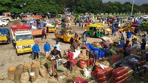 മറൈല് ഡ്രൈവിലെ സമാന്തര മാര്ക്കറ്റ് അടയ്ക്കാന് ജില്ലാ കലക്ടറുടെ നിര്ദേശം