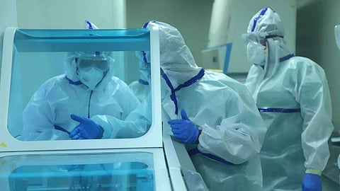 ഇനി വീടുകളില് ചികിത്സ; പത്താം ദിവസം ആന്റിജന് ടെസ്റ്റ്; സംസ്ഥാനത്ത് പുതിയ കോവിഡ് മാര്ഗനിര്ദേശങ്ങള്