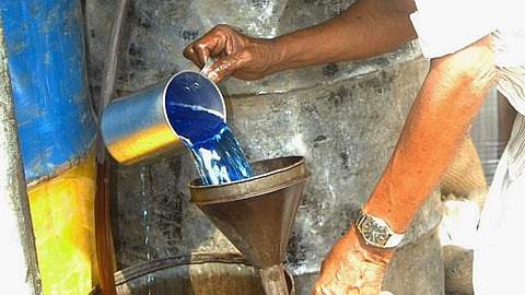 റേഷന് മണ്ണെണ്ണയും ഇനി പൊള്ളും ; ഒറ്റയടിക്ക് കൂട്ടിയത് ലിറ്ററിന് ഒമ്പതു രൂപ