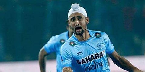 ഇന്ത്യന് ഹോക്കി താരം മന്ദീപ് സിങ്ങിനും കോവിഡ്, വൈറസ് ബാധിച്ച ടീമംഗങ്ങളുടെ എണ്ണം ആറായി