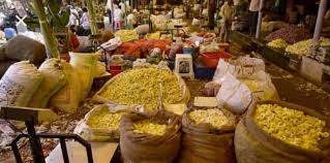 ഇത്തവണ 1850 ഓണച്ചന്തകൾ ; ഉദ്ഘാടനം 23 ന് ; വിലക്കയറ്റം പിടിച്ചുനിർത്താൻ കൺസ്യൂമർ ഫെഡ്