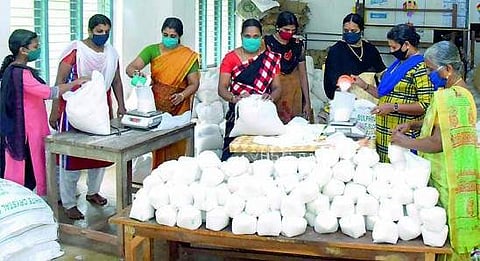 സൗജന്യ കിറ്റ്; ഡിസംബര് 10ന് മുന്പ് നല്കാന് നിര്ദേശം