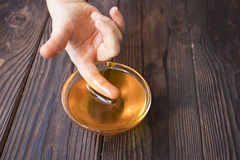 പനി, ചുമ മാറാന് തേന് മതി; ആന്റിബയോട്ടിക്സിനേക്കാള് ഫലപ്രദമെന്ന് പഠനം