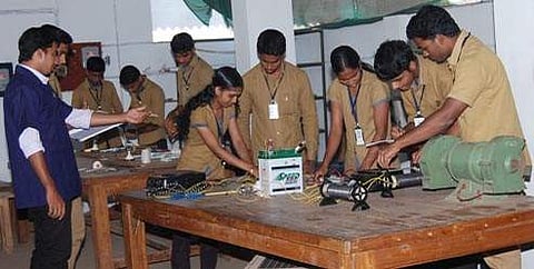 കോവിഡ്; സര്ക്കാര് ഐ ടി ഐകളിലെ പ്രവേശന നടപടികള് പരിഷ്കരിച്ചു