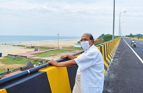 ജി സുധാകരന് ഫെയ്സ്ബുക്കില് പങ്കുവച്ച ചിത്രം