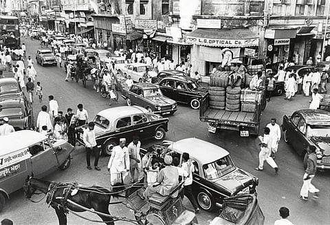ലോക പ്രശസ്ത ഫോട്ടോഗ്രാഫർ ഭൂപേന്ദ്ര കാരിയ പകർത്തിയ എഴുപതുകളിലെ ബോംബെ (മുംബൈ)