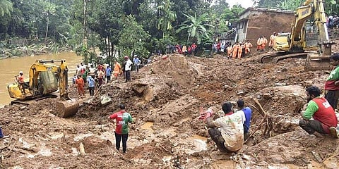 കൊക്കയാര് ഉരുള്പൊട്ടലിനെ തുടര്ന്ന്് കാണാതായ നടത്തുന്ന തിരച്ചില്