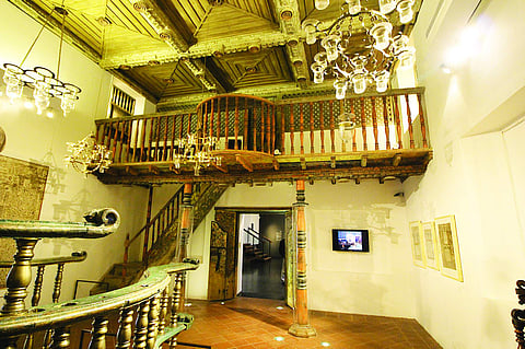 മട്ടാഞ്ചേരി കടവുംഭാഗം സിനഗോഗിലെ അന്തർഭാഗം ഇസ്രയേൽ സ്റ്റേഡിയത്തിൽ പുനഃസൃഷ്ടിച്ചിരിക്കുന്നു