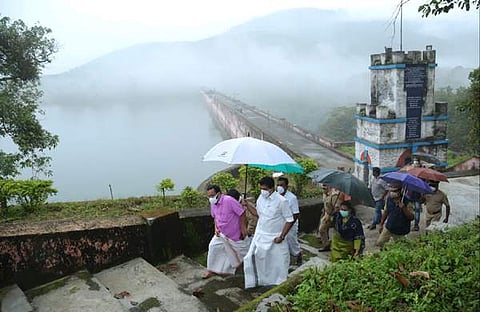 മന്ത്രിമാരായ കെ രാജനും റോഷി അഗസ്റ്റിനും മുല്ലപ്പെരിയാറില്/പിടിഐ